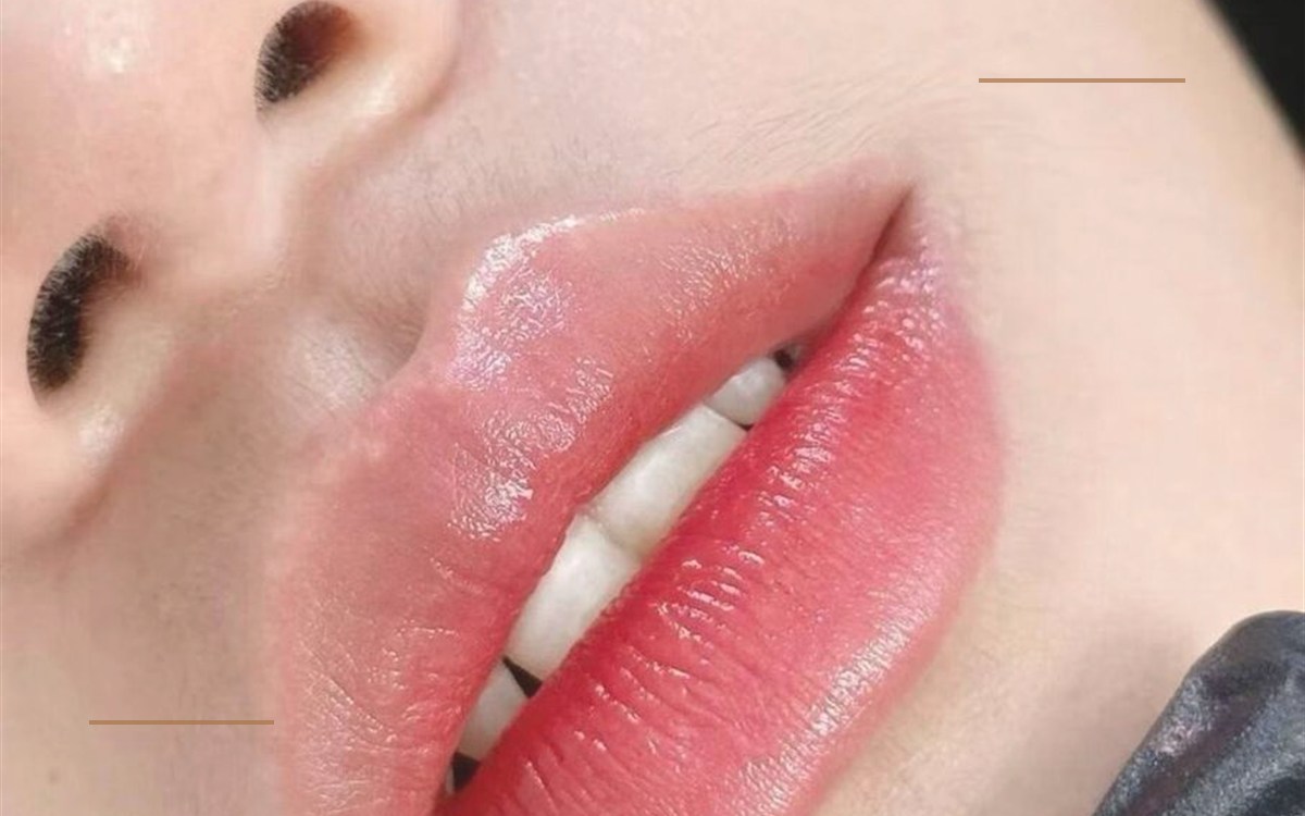 Soft red lips cover